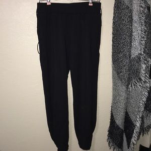 Lu lu sweatpants